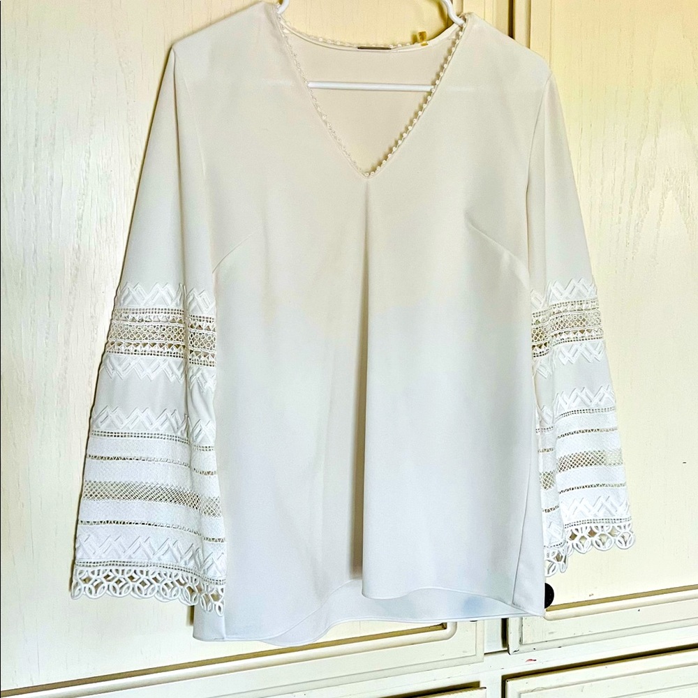 Elie Tahari White Lace Ling Sleeve Blouse